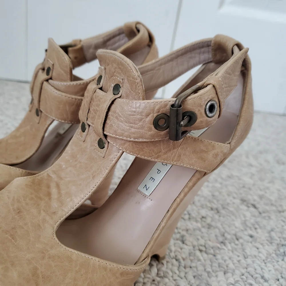 Pura Lopez tan sandal wedge peep toe wood heel